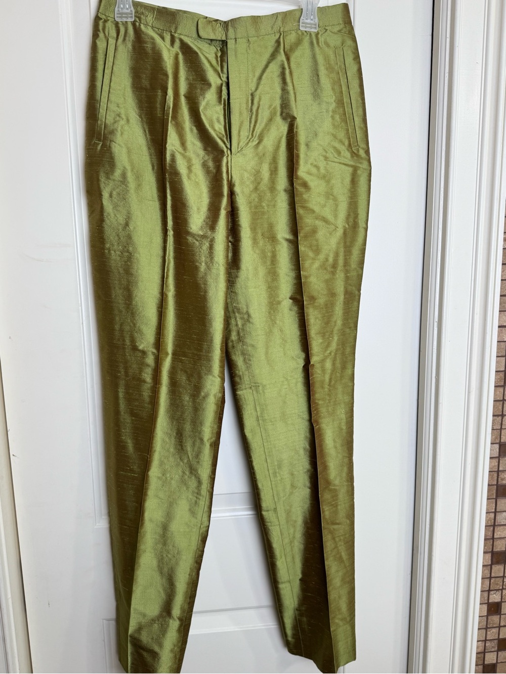 Bogner 100% Silk Olive Green Straight Leg Pants US 10 Long NWT